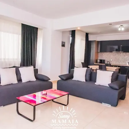 Sunny Luxury Apartment Mamaia